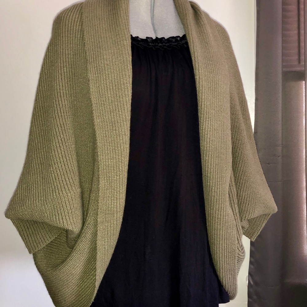Sage Green Cocoon Sweater OS- Great for fall 🍁